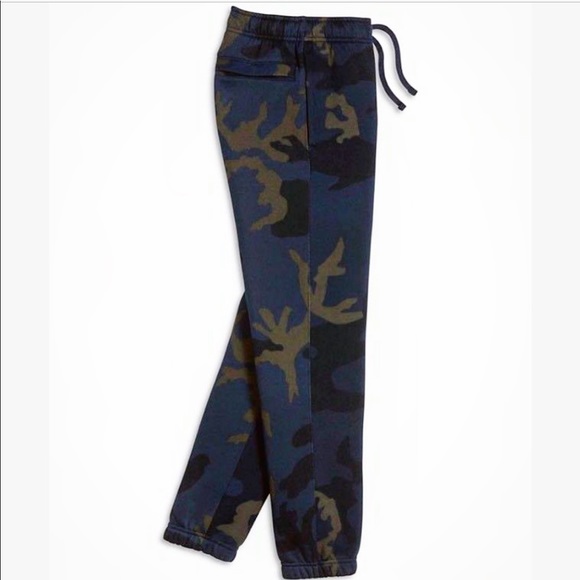 NWT 💙👶🏻NIKE JOGGERS  BOYS SIZE LARGE - Picture 3 of 8